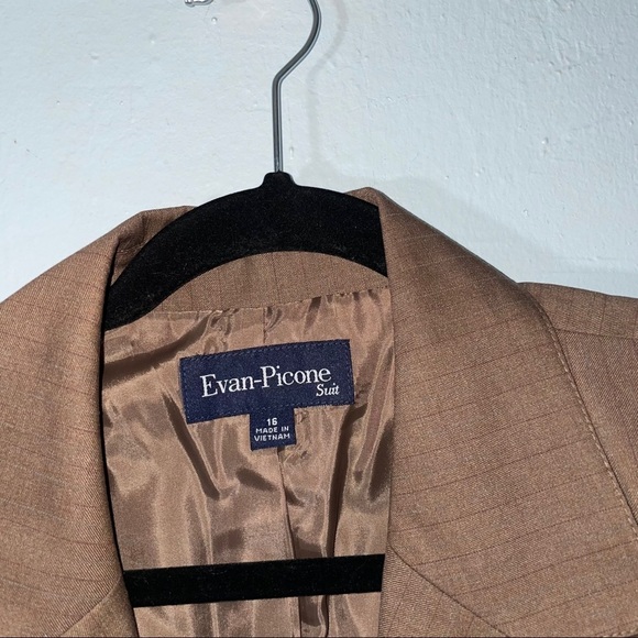 Evan-Picone Women's Blazer & Pant 2 Piece Set - Picture 10 of 11